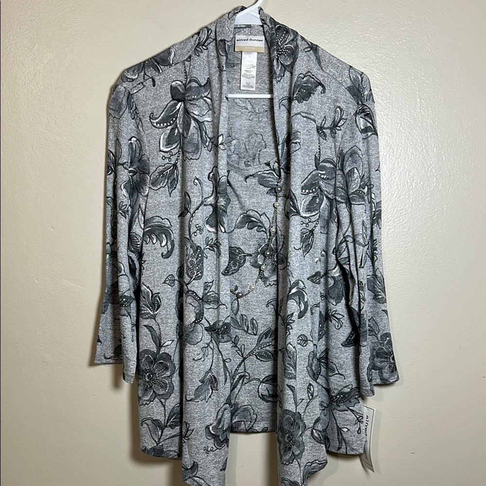 NEW‎ Alfred Dunner Floral Gray Women's Sweater
